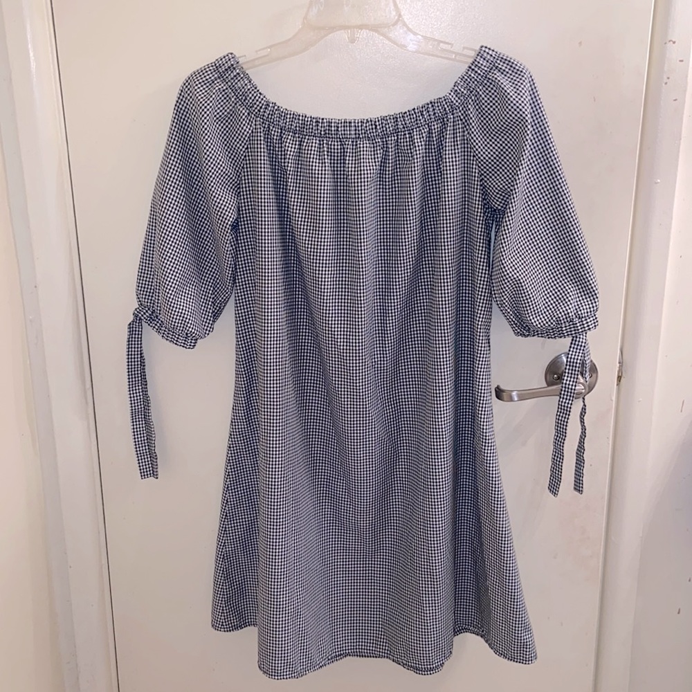 On or off shoulders dress!